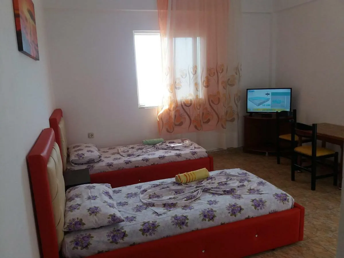 Apartments Vila Ardi Sarandë アルバニア